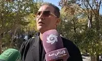 اشک‌های پرویز برومند به یاد منصورخان و مهرداد میناوند