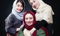قاب مادر دختری ژاله صامتی در پشت صحنه یک تئاتر