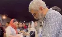 سروش صحت در نمایشگاه کتاب تهران محاصره شد!