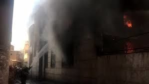 لحظه شوک‌آور آتش‌سوزی در خیابان خیام تهران! 