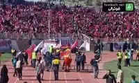 مهمان عجیبِ جشن تراکتور خبرساز شد