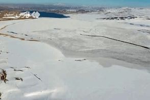 تصاویر تازه از دریاچه یخ‌زده سد زاینده‌رود