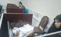 امتحان دانشگاه مادر جوان همراه با نوزاد یک ماهه!