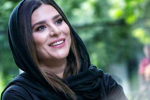 سلفی خندان سحر دولتشاهی در کنار آقای بازیگر