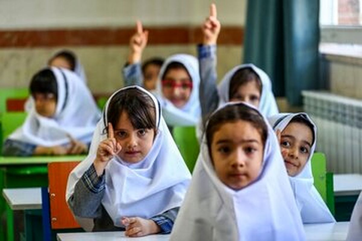 ماجرای عزل ۱۸ مدیر مدرسه در تهران