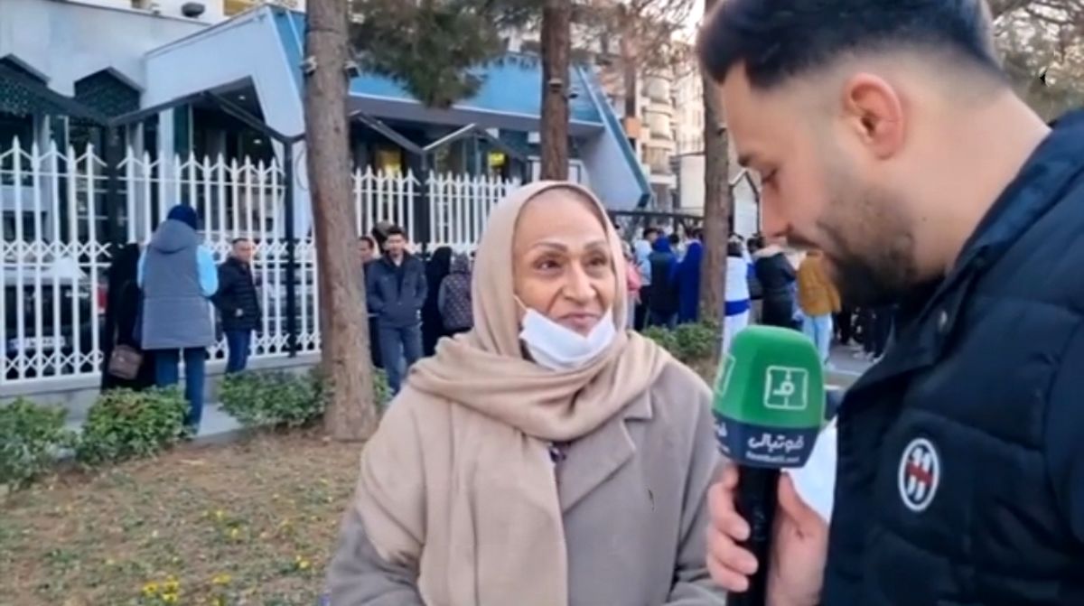 در اصفهان یک بانوی استقلالی، عزیز دل آبی‌ها شد