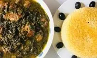 این خورشت مرغ با ترکیب اسفناج و رب انار غافلگیرتان می‌کند