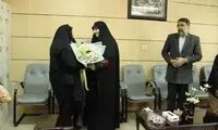 فداکاری بی‌نظیر یک معلم برای نجات دانش‌آموزش