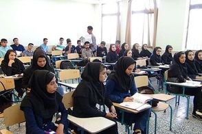 عکس شوکه‌کننده یک استاد دانشگاه از کلاس درسش