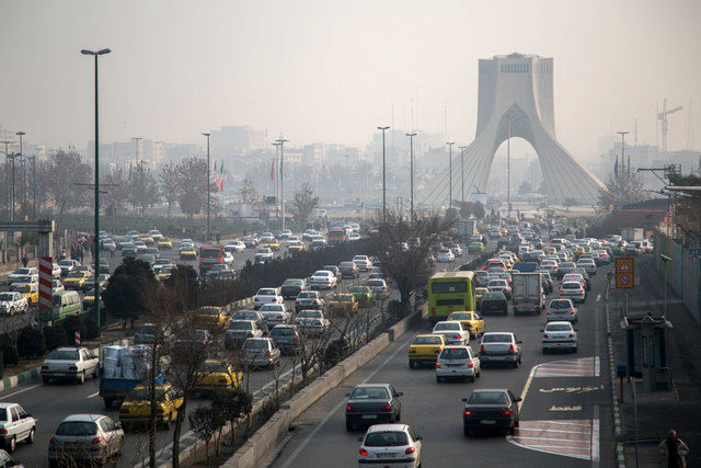 پیش‌بینی پایداری آلودگی هوا در تهران