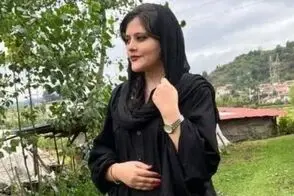 تصاویر دیده نشده از جلسه بررسی پرونده مهسا امینی با حضور پدرش