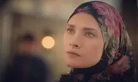 ساناز سعیدی با استایلی بهاری تولدش را جشن گرفت