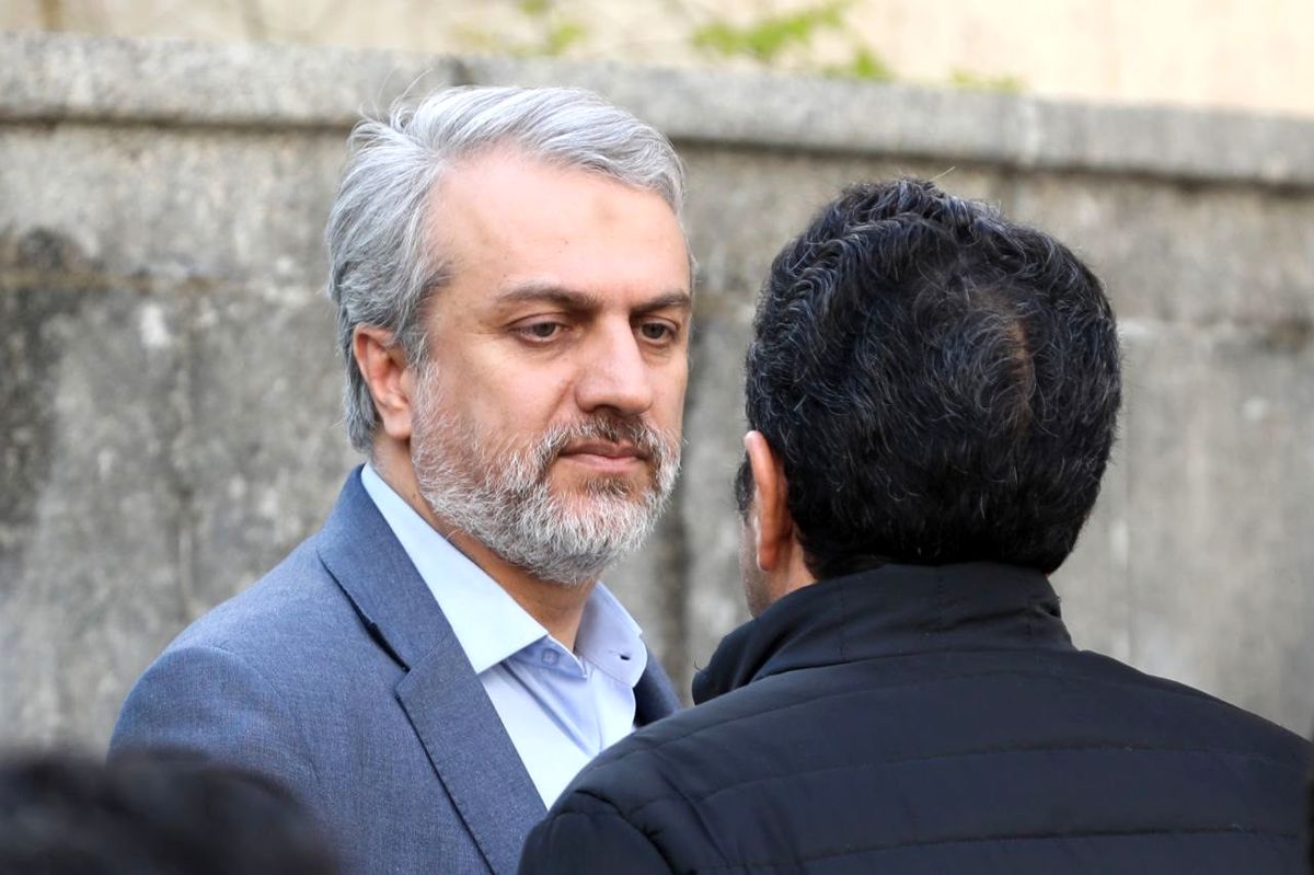 متهم اصلی چای دبش دیروز مهمان رهبری بود!