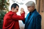 عکس تماشاییِ اجل معلق و شیطانِ رجیم در یک قاب!