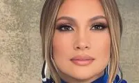 استایل جدید جنیفر لوپز با یک لباس گل گلی