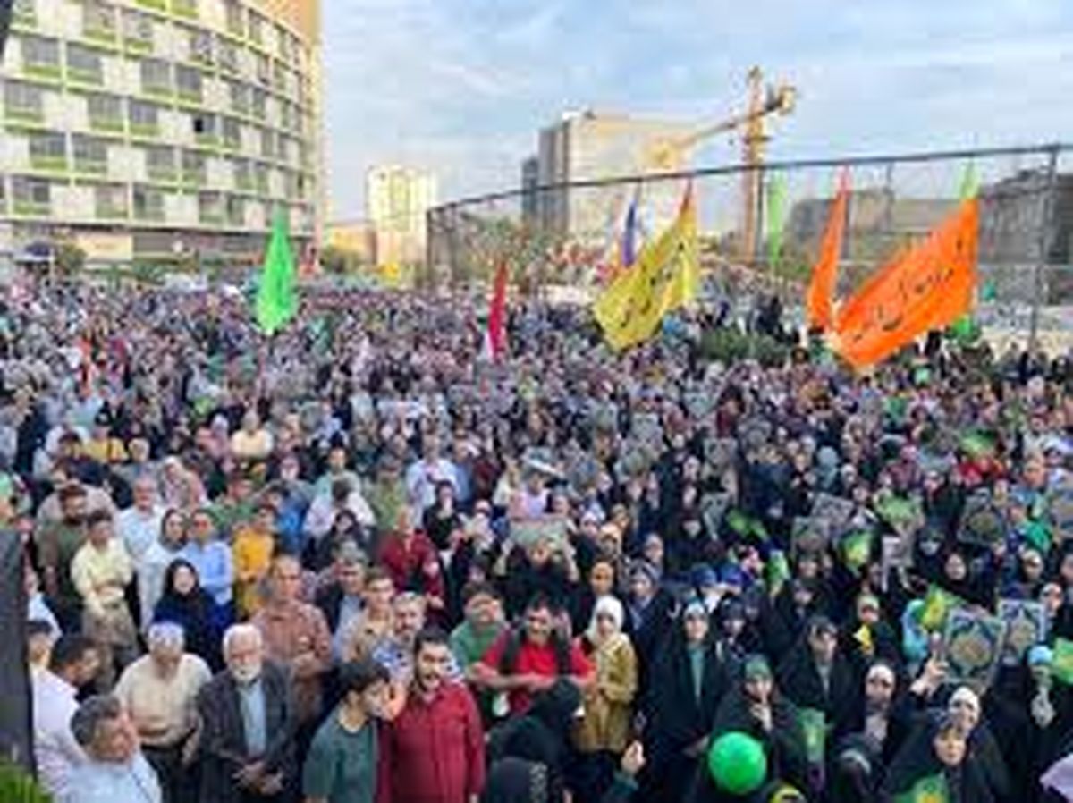 جشن بزرگ میلاد پیامبر (ص) در میدان ولیعصر