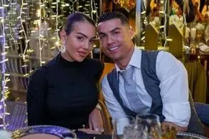 درخشش چند میلیاردی رونالدو و جورجینا روی فرمان بوگاتی