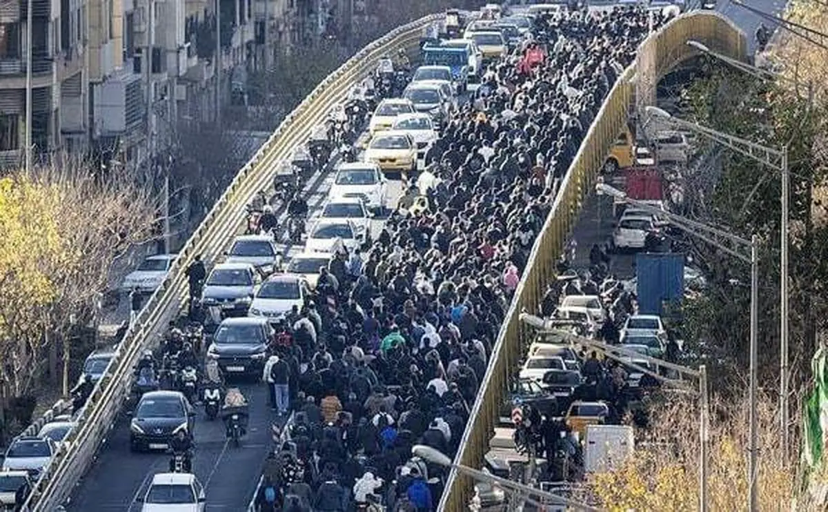 توهین عجیب مجری تلویزیون به اعتراضات اخیر