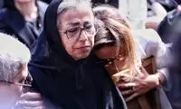 وداع عاشقانه همسر اکبر عبدی با او؛ تعظیم، قلب و بوسه