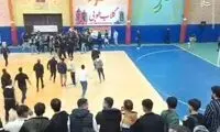 ضرب و شتم داور در فینال جام رمضان قزوین