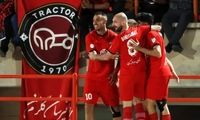 ناگهان یک جام به لوگوی تراکتور چسبید!