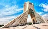 عکس جنجالی خانمِ گردشگر روسی در قلبِ تهران