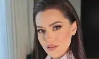 استایل شیک و جذاب بازیگر زن مشهور ترک 