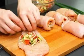طرز تهیه یک شام متفاوت با 4 عدد فیله مرغ