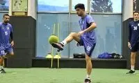  خط قرمز کی‌روش روی نام دو بازیکن 