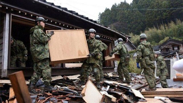 نجات زن 90 ساله ۵ روز بعد از زلزله ژاپن!