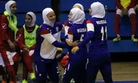 خبرنگاران خانم وارد نشوید، «روس‌ها» بی‌حجابند!