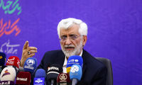 این روزنامه اصولگرا هم سعید جلیلی را گردن نگرفت
