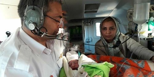 نوزاد عجول طالقانی نرسیده به بیمارستان متولد شد