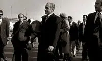 چرا شاه رفت؟ نه می‌دید و نه می‌شنید