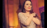 ستاره مصری پس از ۳۰ سال روی صحنه می‌رود