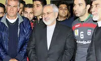 وقتی کی‌روش دوشادوش ظریف ایستاد