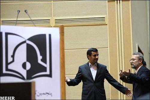 تعارف لاریجانی و احمدی‌نژاد/ عکس