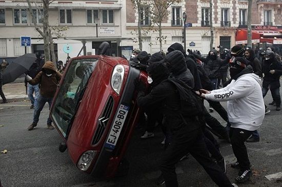 ۲۵۴ نفر در ناآرامی‌های فرانسه بازداشت شدند
