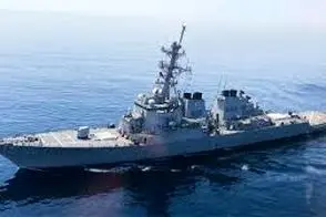 روایت کارشناس تلویزیون از مشخصات ناو آمریکایی که امروز به حریم تنگه هرمز وارد شد