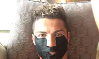 عکس: رونالدو، پشت نقاب آهنی!