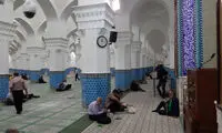 حذف نرده‌‌ی حائل مردم و مسئولان در نمازجمعه یزد