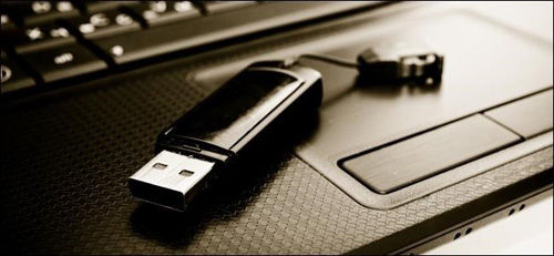 USB 2.0 در مقابل USB 3.0 !