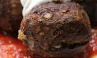 تهیه گوشت قلقلی با پنیر فراوان