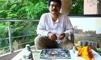 هنرمندی که تصاویر خیره کننده روی ناخن هایش می‌کشد