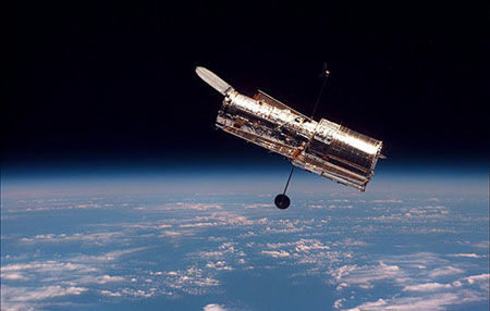 ماموریت تلسکوپ فضایی هابل تمدید شد