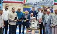 مردی که بوی تختی را می‌دهد!
