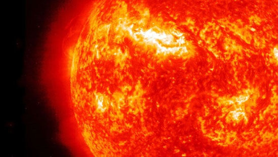 آیا دمای سطح خورشید کمتر از هسته است؟