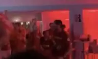 کلوپ با بازیکنانش رقصید!