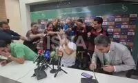آب‌بازی نشست خبری دین‌محمدی را بهم زد