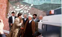 قفل شدن دست رشیدپور حین دیدار با رفسنجانی
